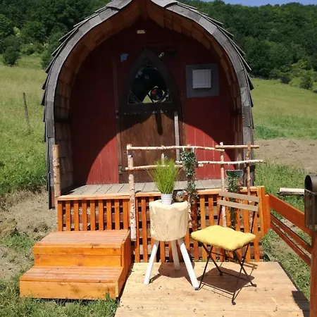 Zurück zur Natur - Urlaub im Zirkuswagen, Sommeratelier oder Tipi Adenbach Exterior foto