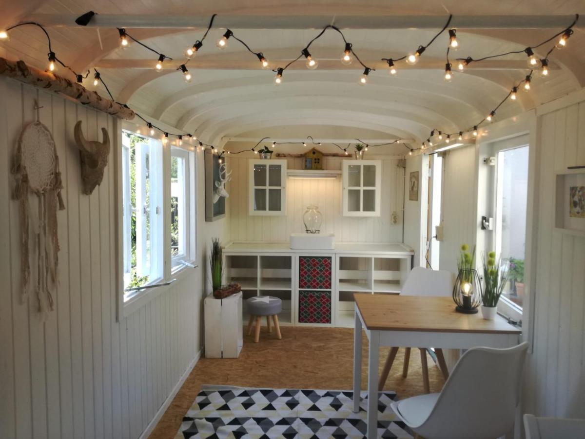 Apartamento Zurück Zur - Urlaub Im Zirkuswagen, Sommeratelier Oder Tipi Adenbach