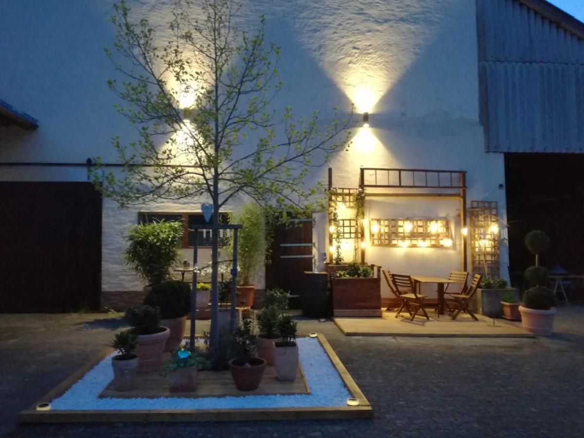 Zurück Zur - Urlaub Im Zirkuswagen, Sommeratelier Oder Tipi *